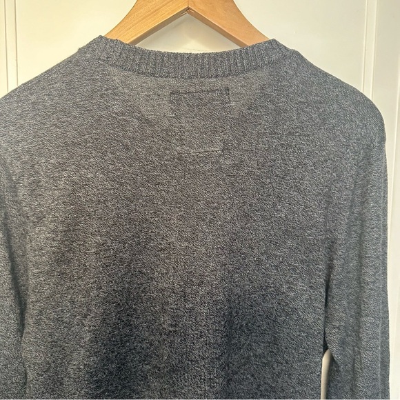 Hollister Lightweight crew neck sweater men’s small - Picture 6 of 9